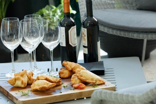 Kimpton Surfcomber Hotel image 15