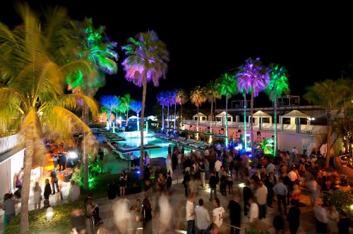 Kimpton Surfcomber Hotel image 18