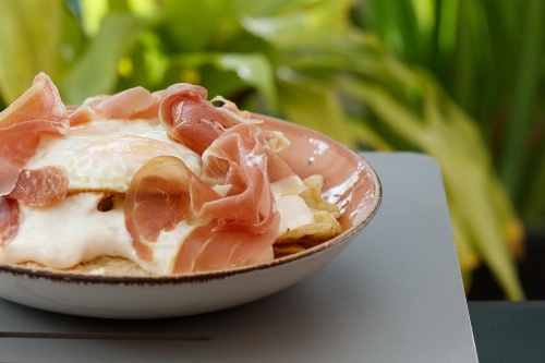 Kimpton Surfcomber Hotel image 29